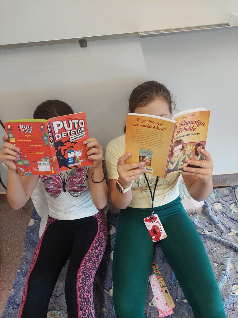 577016519_827989816715423_6652249506661938762_n-768x1024 Garças Leitoras