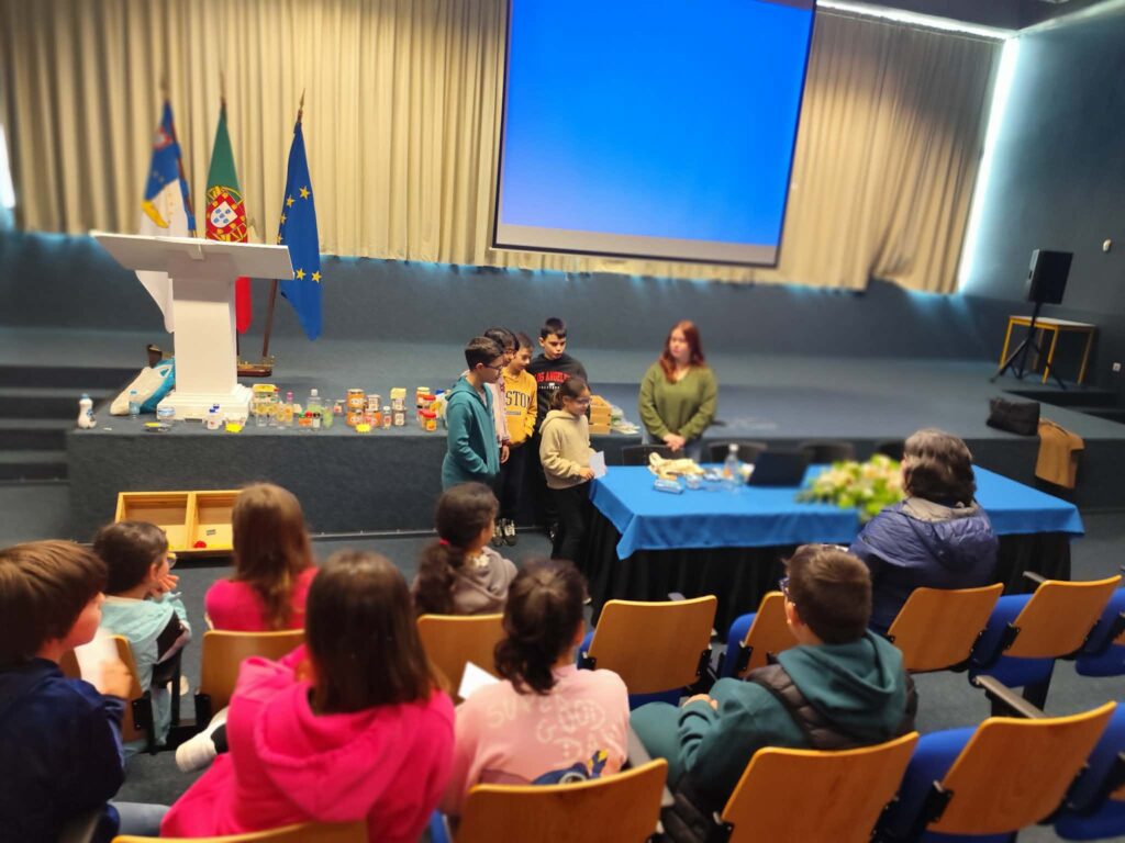 617704632_888418494005888_587472710829702014_n-1024x768 Escolhe Verde: consome com consciência