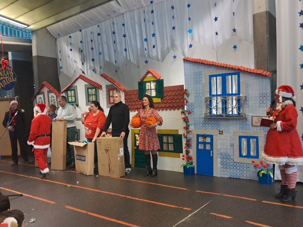 WhatsApp-Image-2025-12-19-at-17.51.43-6-1024x768 Álbum de Natal