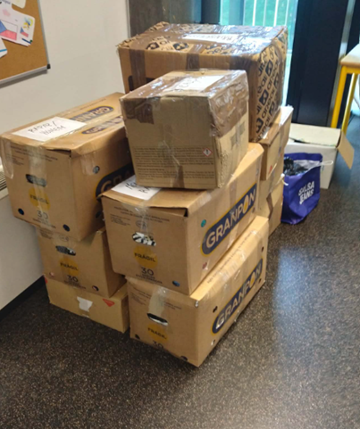 descarregar Escola solidária com vítimas do mau tempo