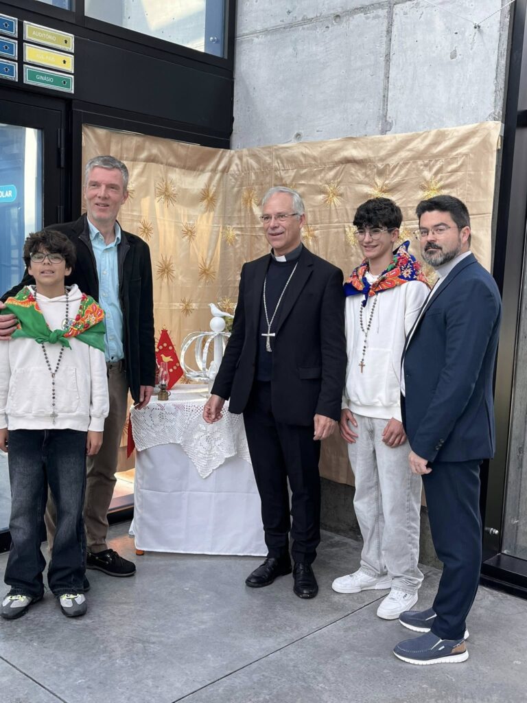 bispo2-768x1024 Visita D. Armando - Bispo de Angra